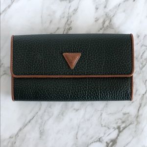 Vintage/90’s GUESS Pebbled Hunter Green Wallet